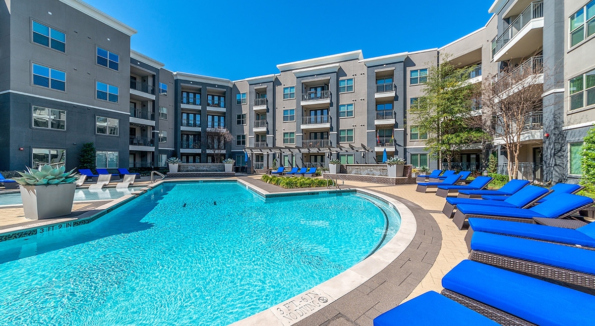 Axis at Wycliff Dallas 1470+ for 1 & 2 Bed Apts