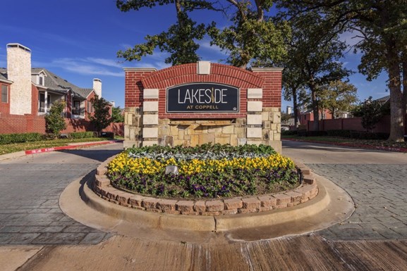 Lakeside at Coppell Apartments
