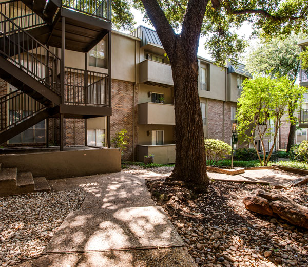 Carlisle on the Katy Trail Apartment