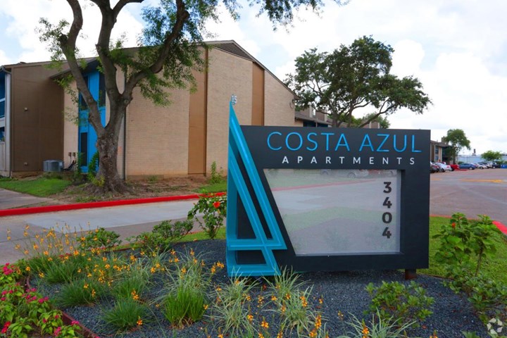 Costa Azul Apartments