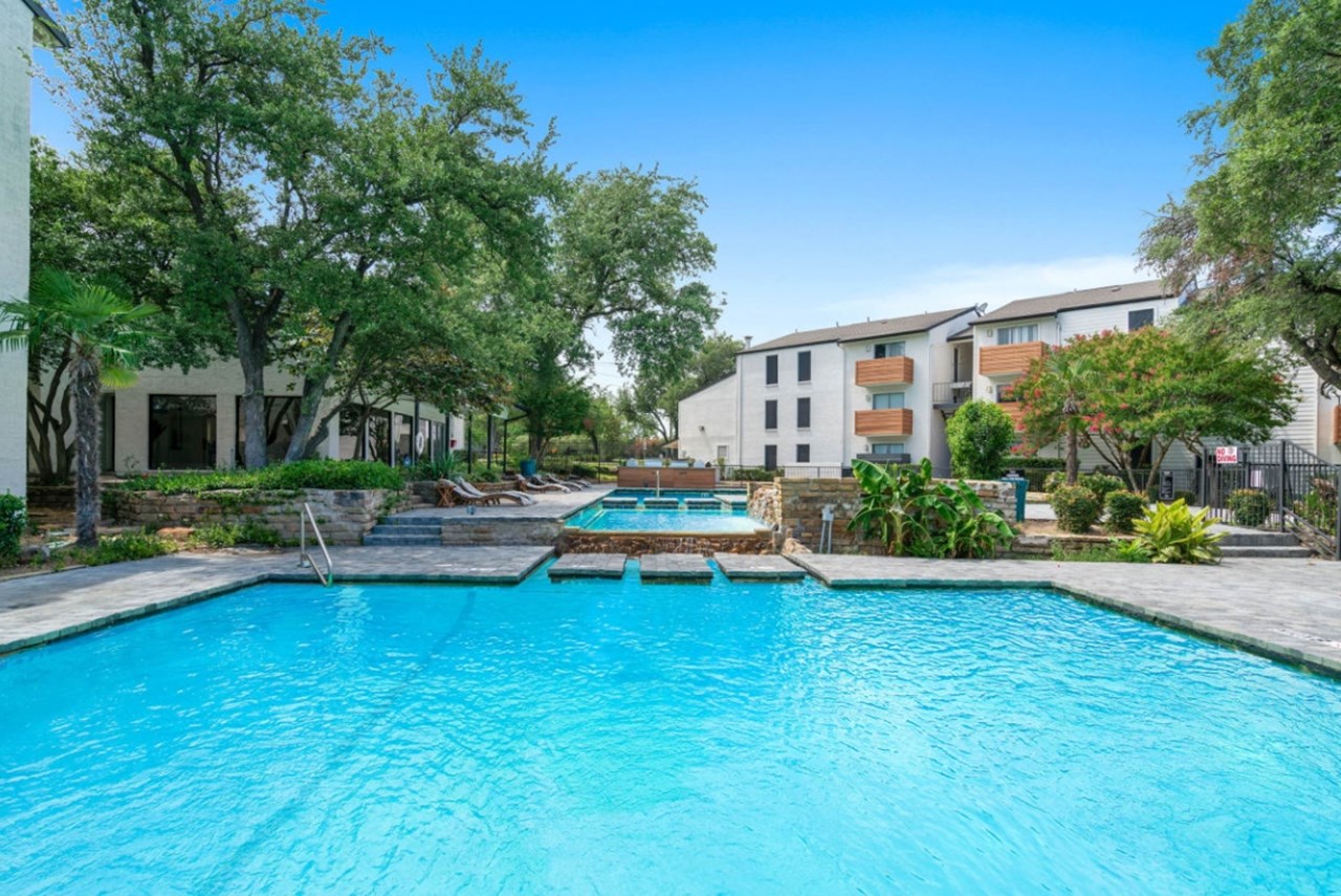 Tides on Esperanza - Dallas, TX - Photo 1 of 15