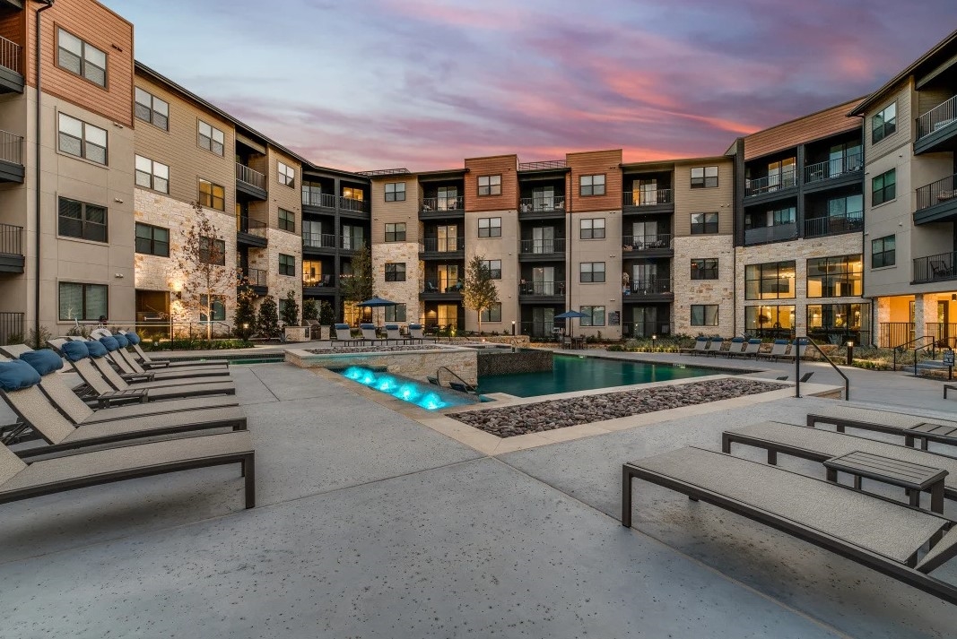 Aurora Watson Branch Mansfield 1437+ for 1, 2 & 3 Beds