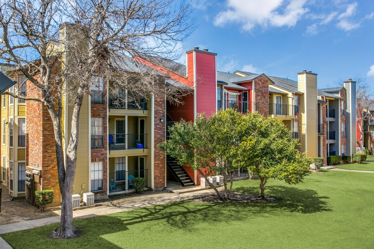 Chateau on the River Fort Worth 1137+ for 1 & 2 Beds