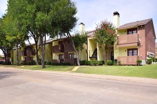 Rolling Hills Place Apartments Lancaster Texas