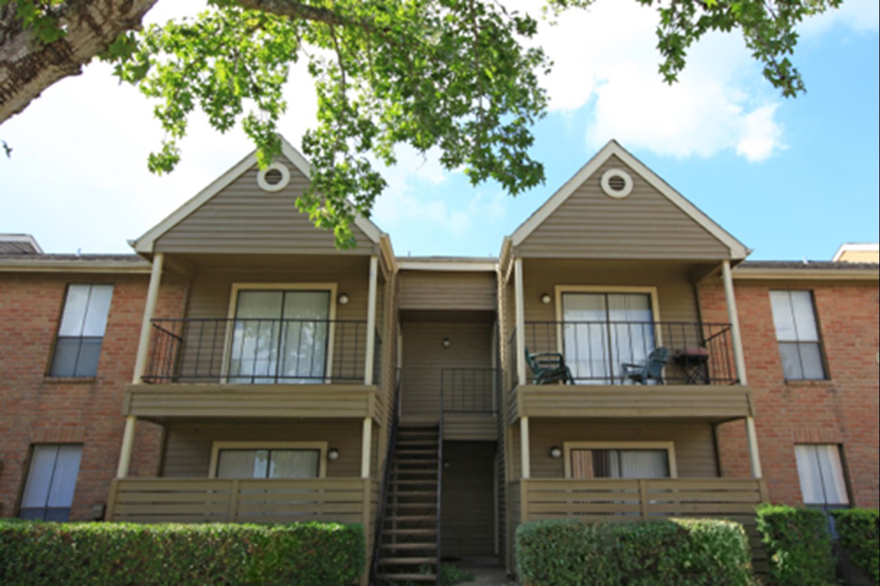 Westlake at Summer Cove - Houston, TX - Photo 1 of 16