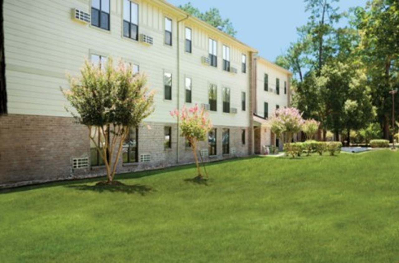 Tamarac Pines I & II - Exterior 2 - Photo 2 of 7