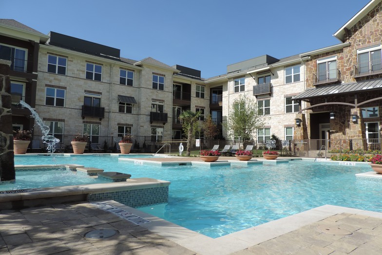 Villas of Chapel Creek Apartment