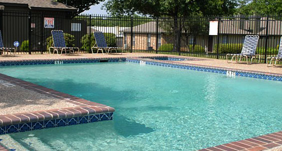Center Place I & II - Pool - Photo 8 of 24
