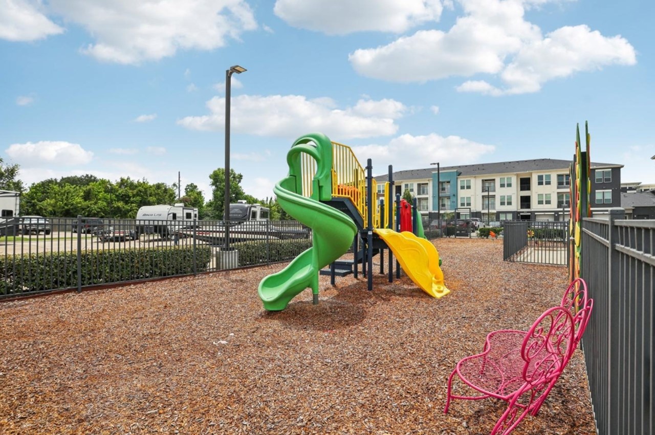 Vista at Southwinds - Playground - Photo 4 of 19
