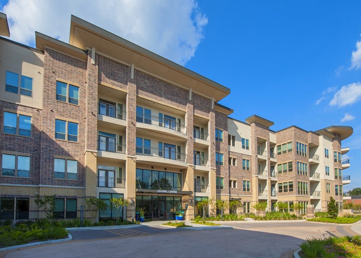 Arlo Memorial Houston 1677+ for 1, 2 & 3 Bed Apts