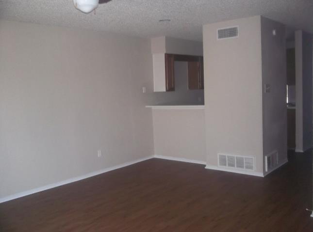 Central Park Townhomes - Living - Photo 7 of 17