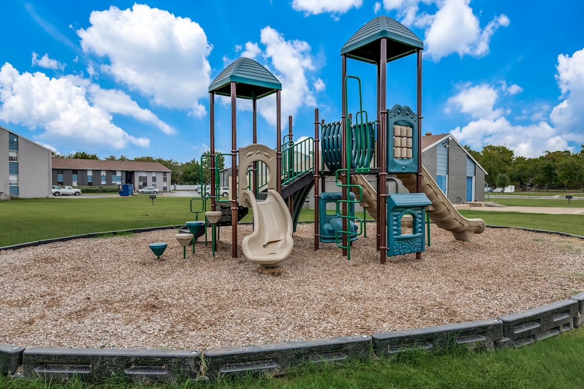 Sky Landing - Play Area - Photo 6 of 22
