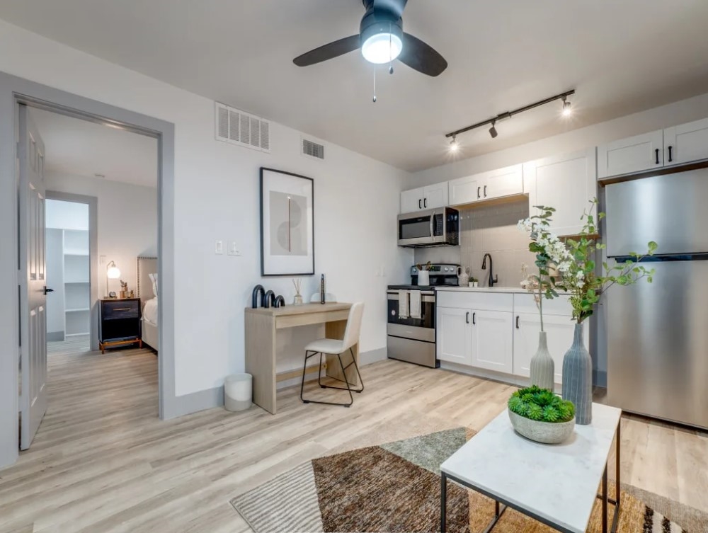 Parea Oak Lawn - Living Area - Photo 3 of 12