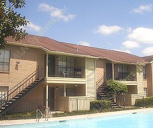 Falls of Bellaire Apartment