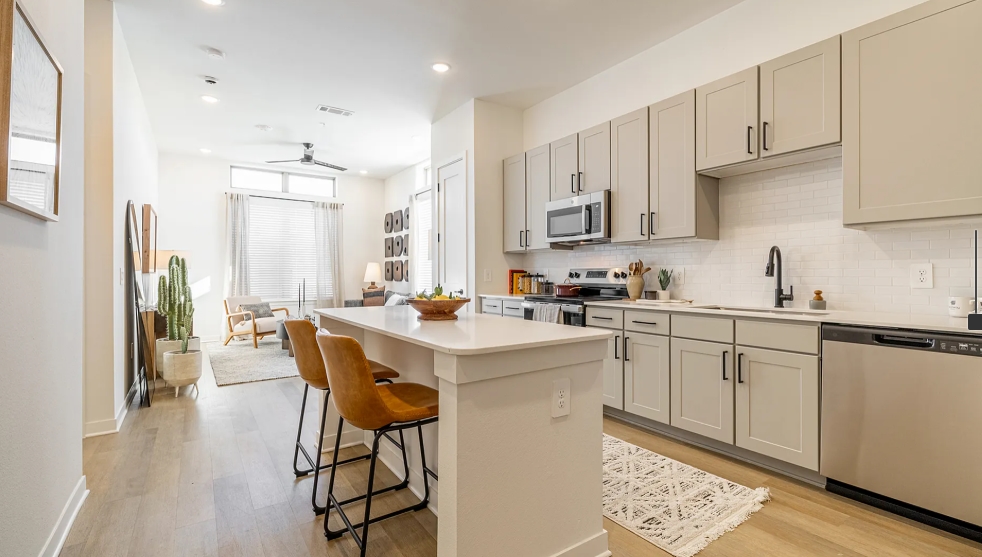 Birchway Sherman - Dining/Kitchen - Photo 6 of 6