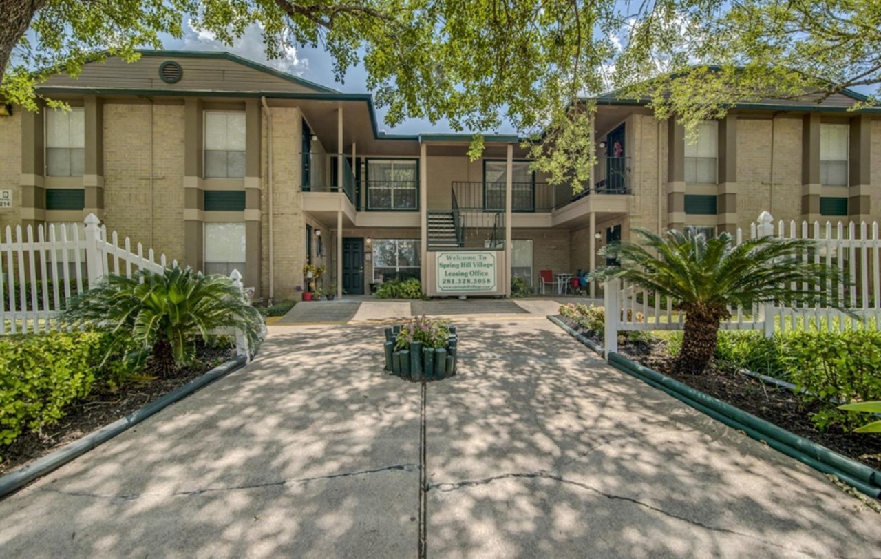 Spring Hill Village - Crosby, TX - Photo 1 of 17