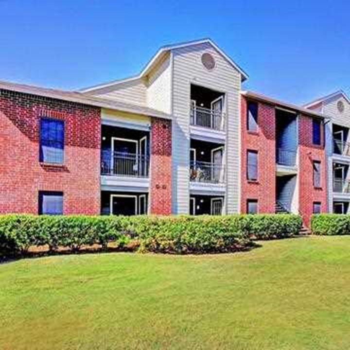 Flats on San Felipe Austin 966+ for 1 & 2 Bed Apts