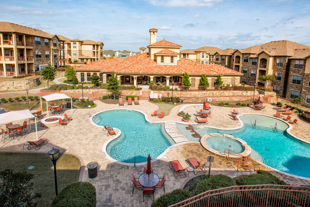 Lebanon Ridge - Pool - Photo 4 of 7
