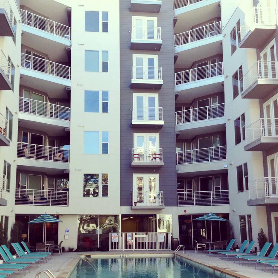 Gibson Flats Austin 1145+ for 1 & 2 Bedroom Apartments