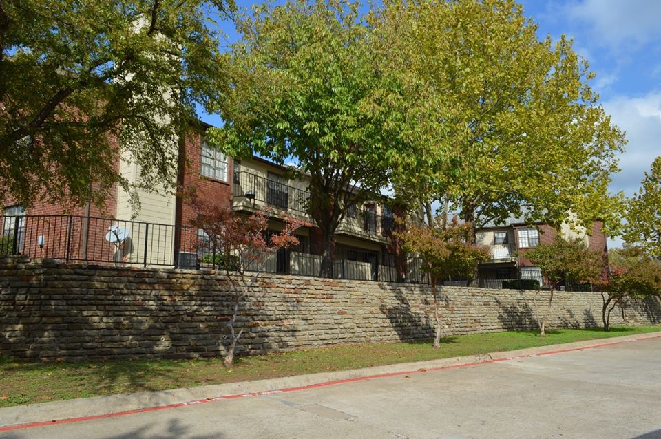 Bahama Glen Apartments Dallas 1105+ for 1 & 2 Bed Apts