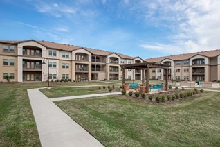 Mariposa at Harris Road Apartments Arlington Texas