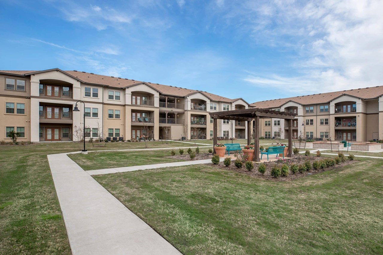 Mariposa at Harris Road - Arlington, TX - Photo 1 of 41