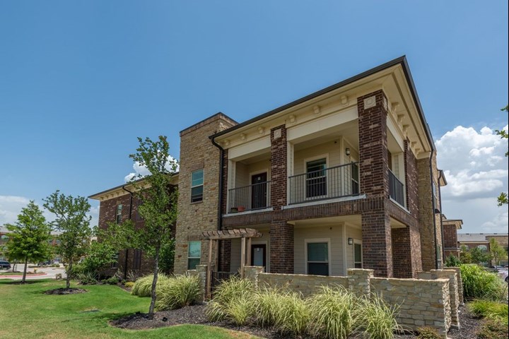 Cortland Phillips Creek Ranch Apartments