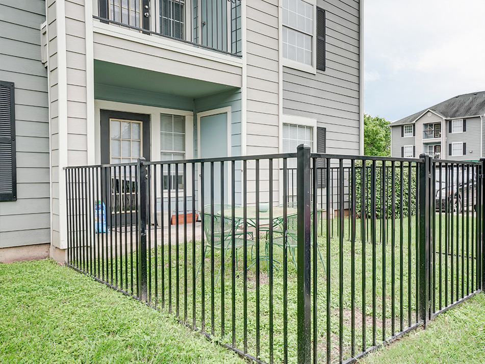 Village at East Riverside - Exterior - Photo 4 of 10
