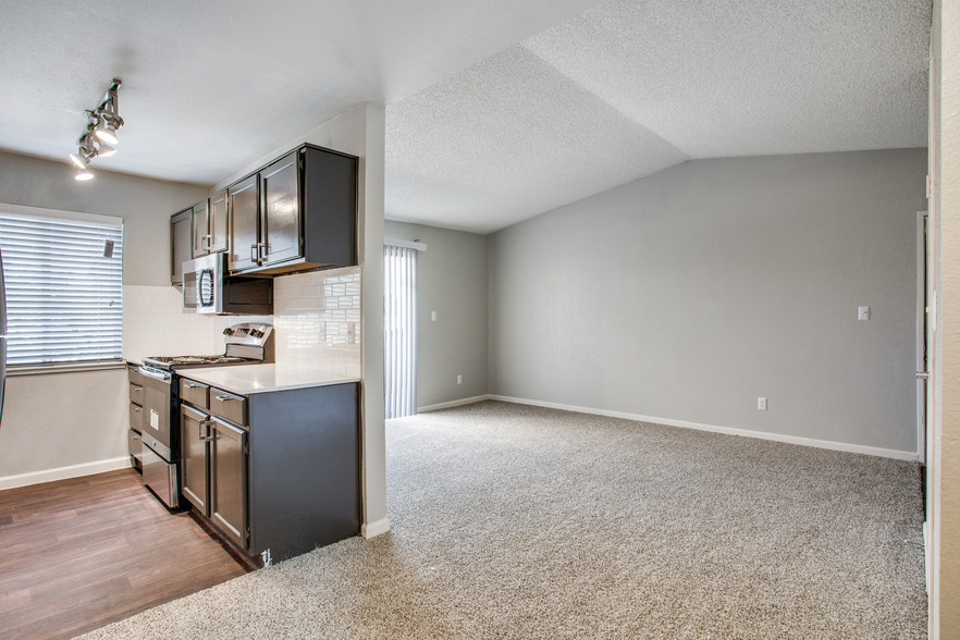 Mark at 2600 - Living/Kitchen - Photo 7 of 18
