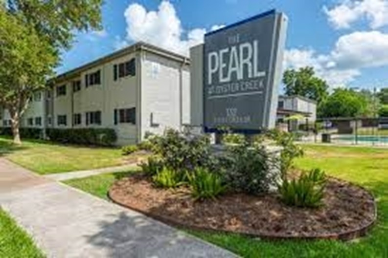 Pearl at Oyster Creek Apartments