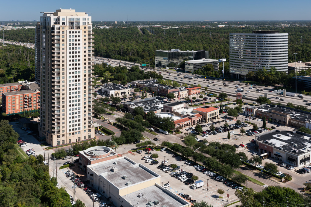 Camden Post Oak Apartment