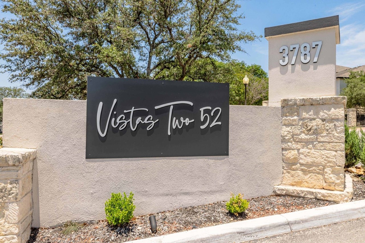 Vistas Two52 - San Antonio, TX - Photo 1 of 18