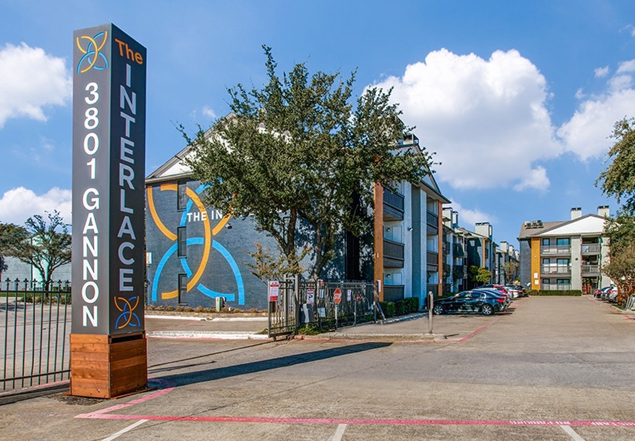 Interlace - Dallas, TX - Photo 1 of 28