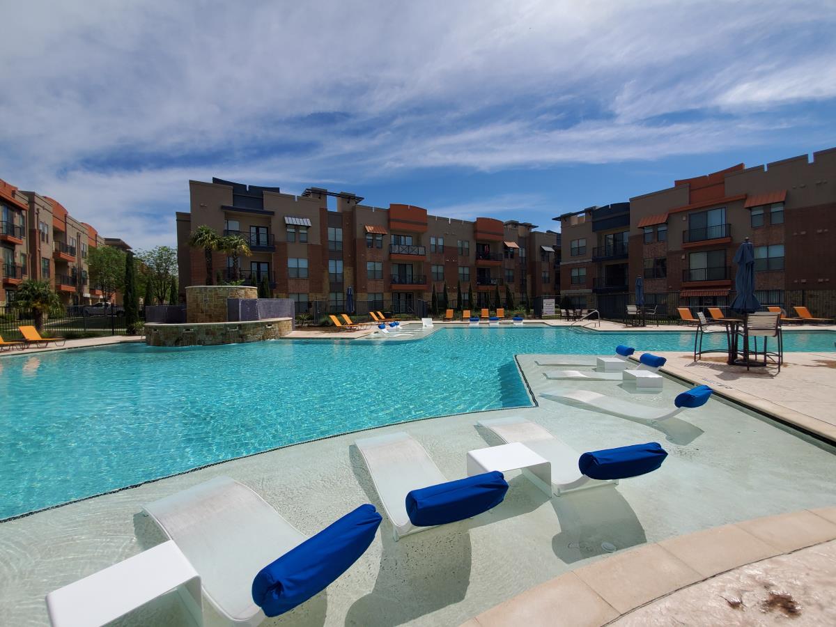Soho Parkway - Pool - Photo 8 of 36