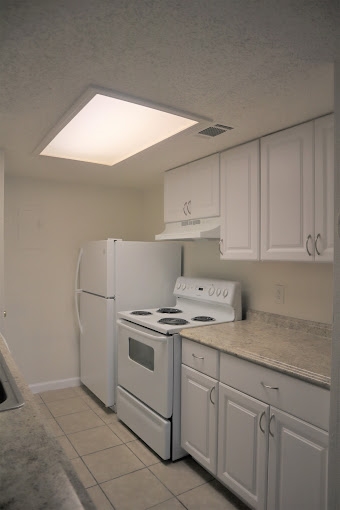 Chase Village - Kitchen - Photo 6 of 9