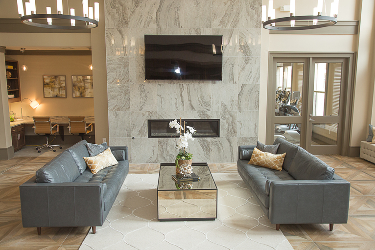 Kings Landing Apartment