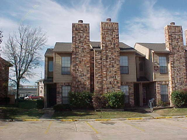 Glenbrook Apartment